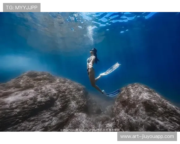 自由潜水深潜挑战，探索海底深藏的奇迹，自由潜水下潜深度